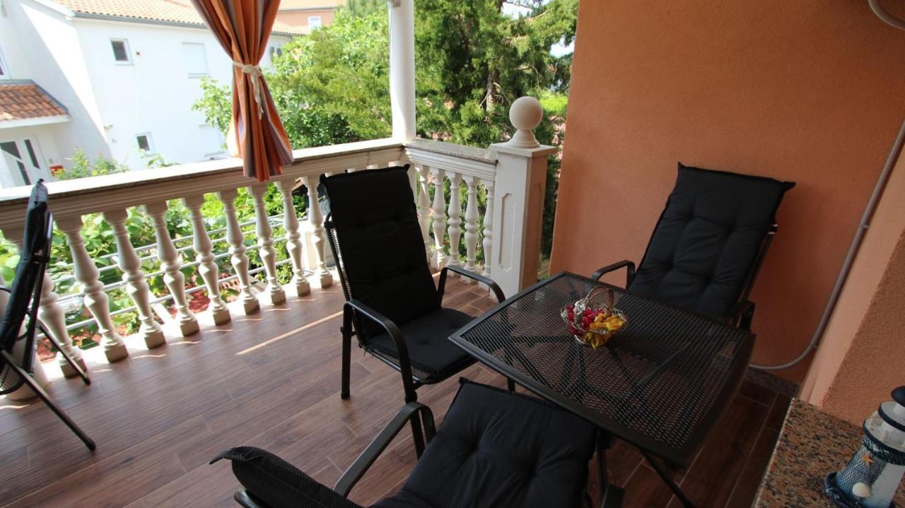Apartment Kreslin فانتاسيسي المظهر الخارجي الصورة