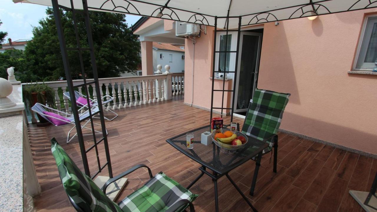 Apartment Kreslin فانتاسيسي المظهر الخارجي الصورة
